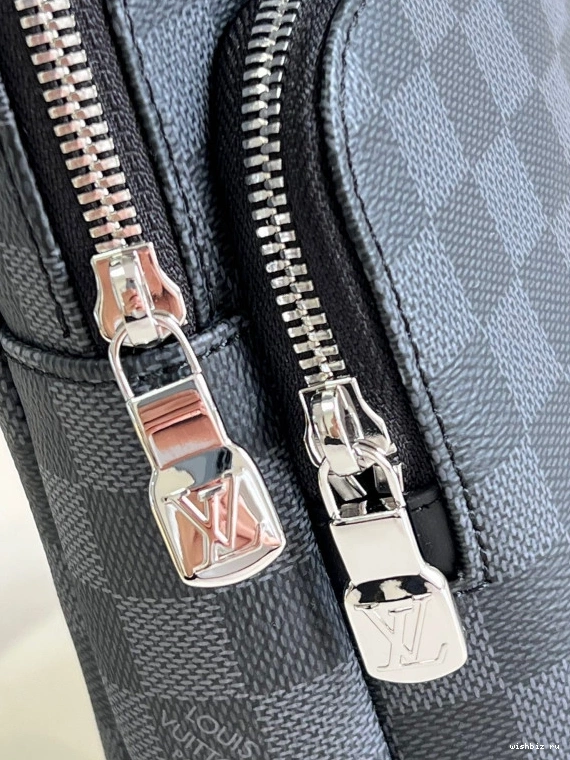 WIS SLINGBAG AVENUE LOUIS VUITTON 0717